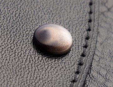 Obsidian stone decor